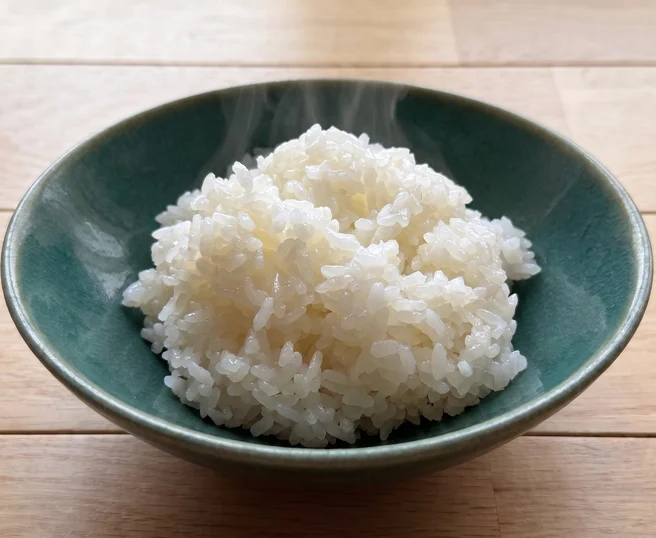 やまのしずくを炊いたごはん